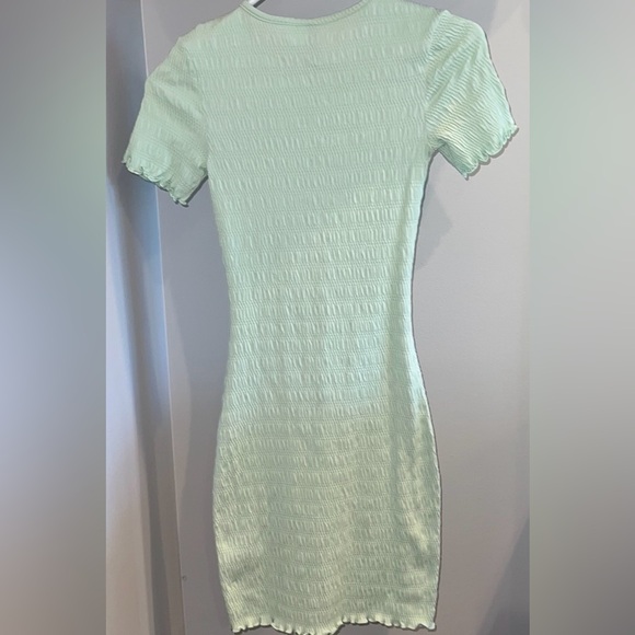 H&M Smocked Bodycon Dress - Picture 3 of 3